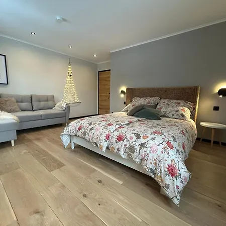 Zh 10 By Interhome