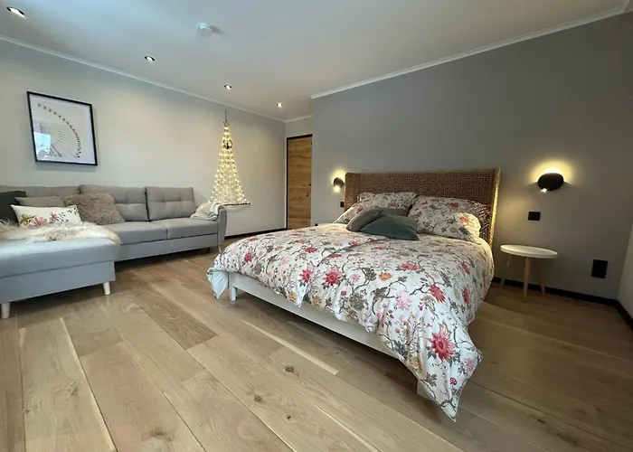 Zh 10 By Interhome